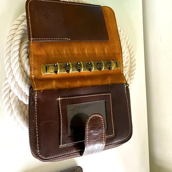 Patricia Nash Fini RARE FIND - Picture 2 of 4